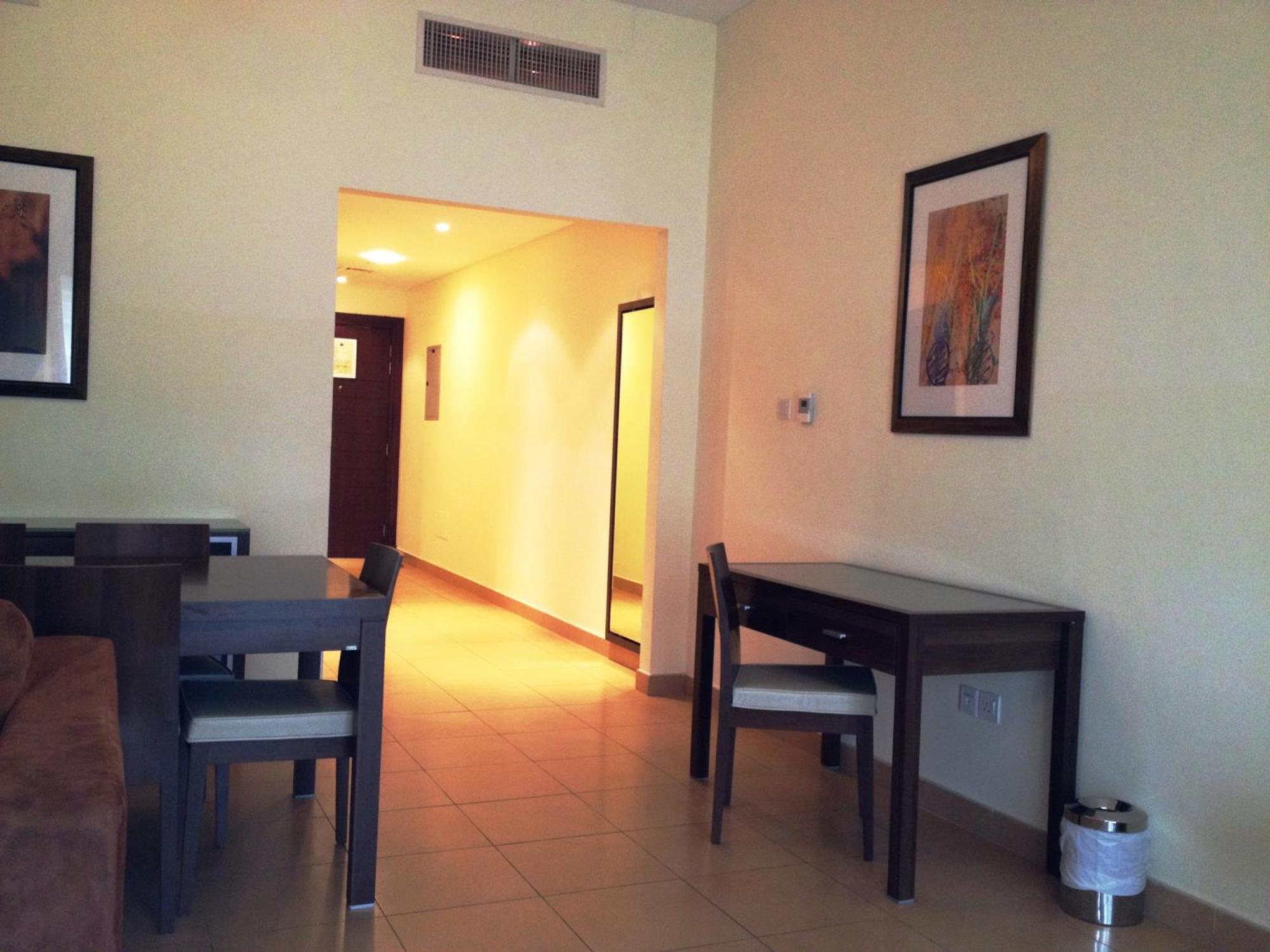 Tulip Hotel Apartments Dubai Eksteriør bilde